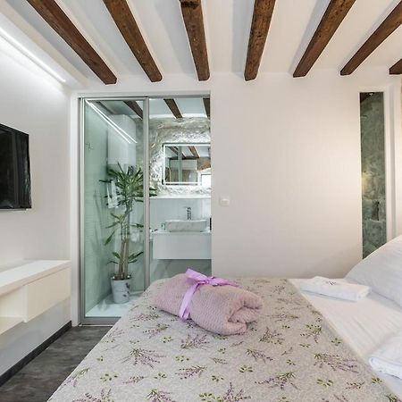 Bonbon Old Town Private En-Suite Room スプリト エクステリア 写真